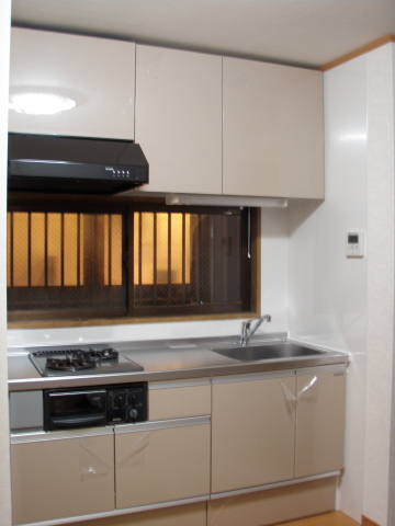 �N���i�b�v�A�R���e�B1800