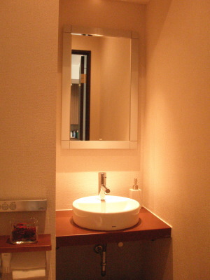 �X�܁A���J�E���^�[