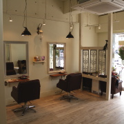 �A���e�B�[�N���̔��e��