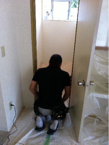 松戸市:トイレリフォーム(内装工事中)